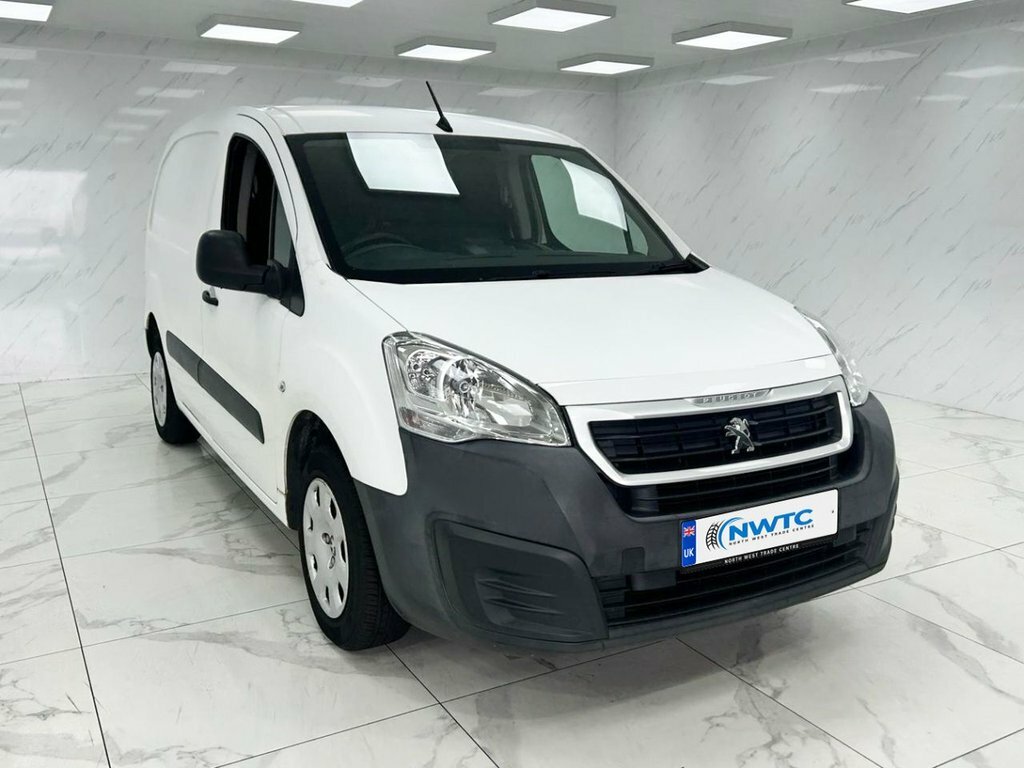 Peugeot Partner 1.6L Professional MC18JYG White #2
