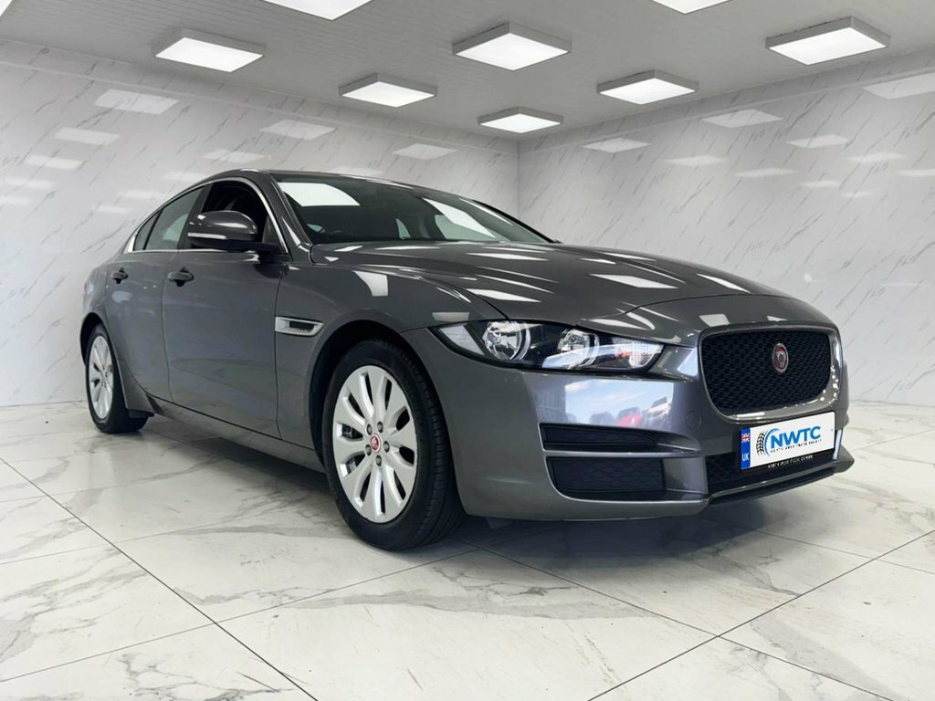 Jaguar XE 2L Prestige LM66GXL Grey #2