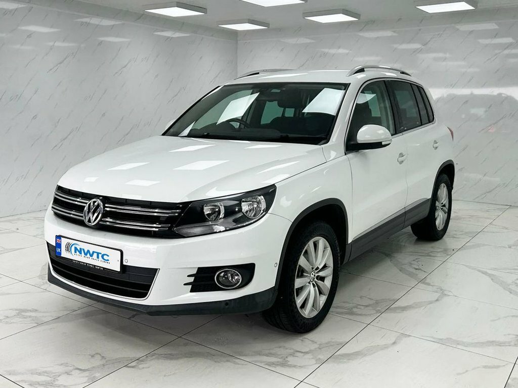 Volkswagen Tiguan 2L Match YR64AKN White #4