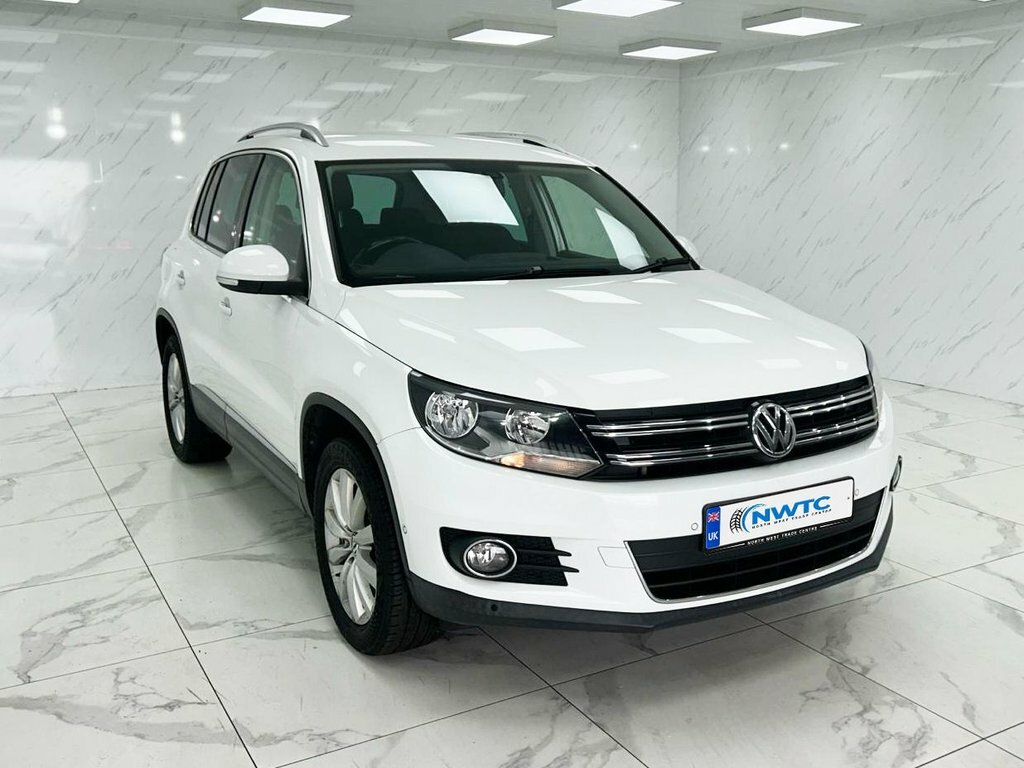 Volkswagen Tiguan 2L Match YR64AKN White #2