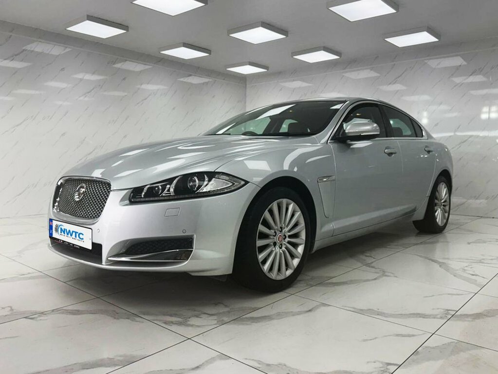 Jaguar XF 2.2L Luxury AO65BKY Silver #4