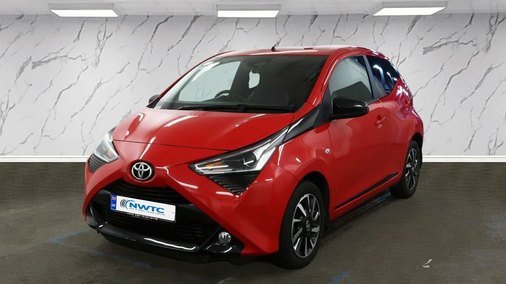 Toyota Aygo 1L X-trend LM71XSW Red #2