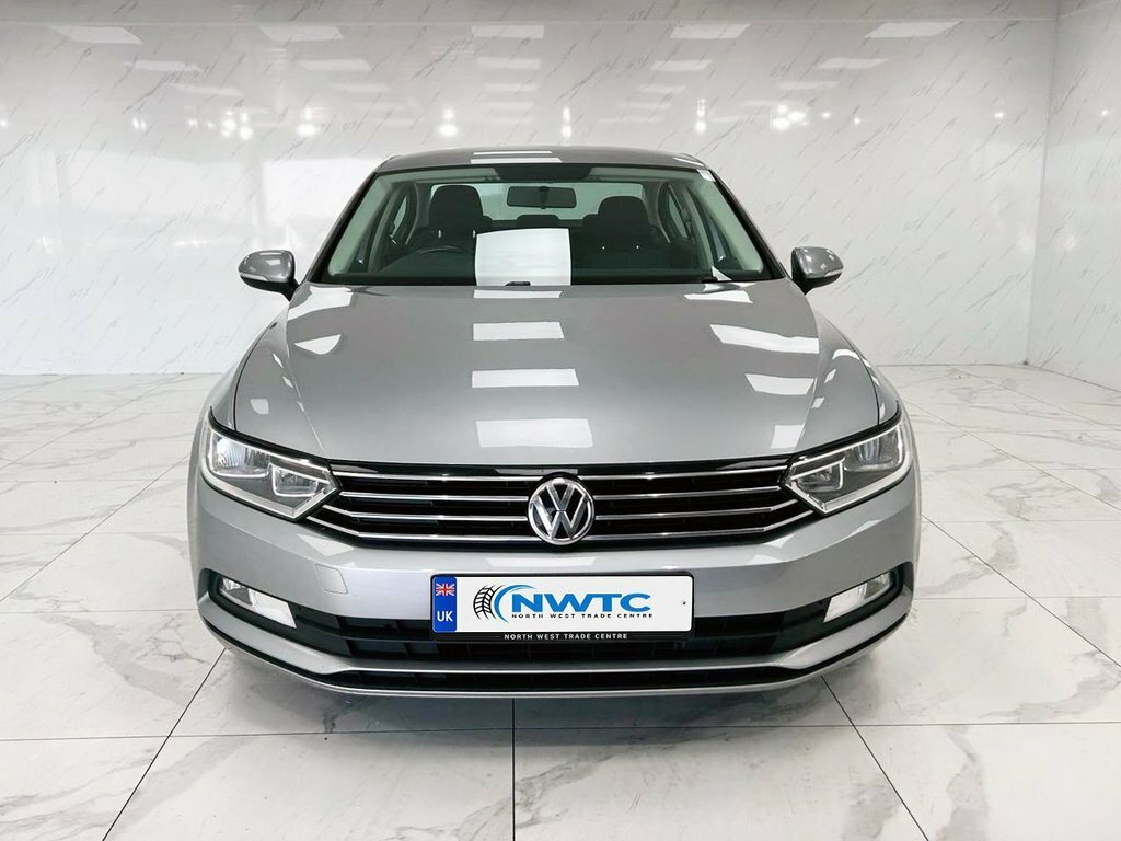 Volkswagen Passat 1.5L S GH19FWJ Silver #3