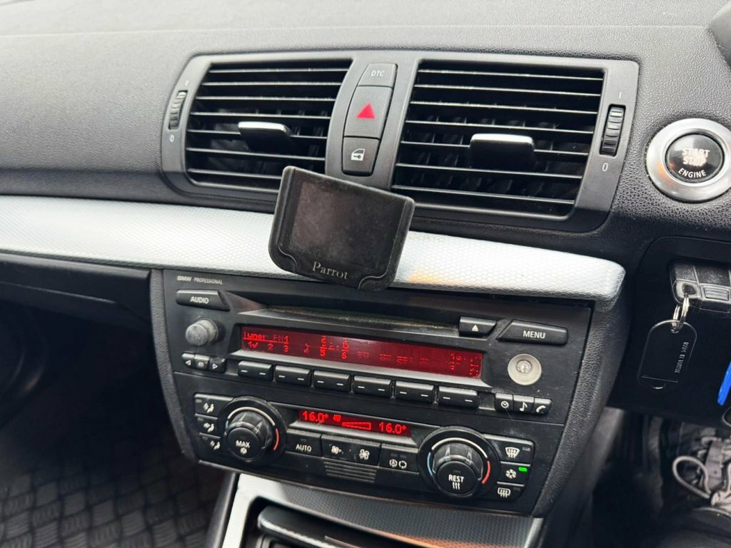 BMW 1 Series 2.0 118D M Sport Euro 4 Black #14