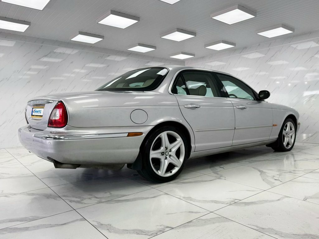 Jaguar XJ V8 Sport Blue #10