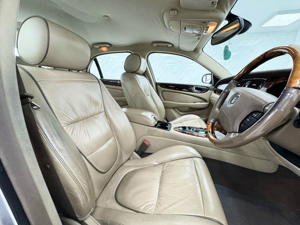 Jaguar XJ V8 Sport Blue #17