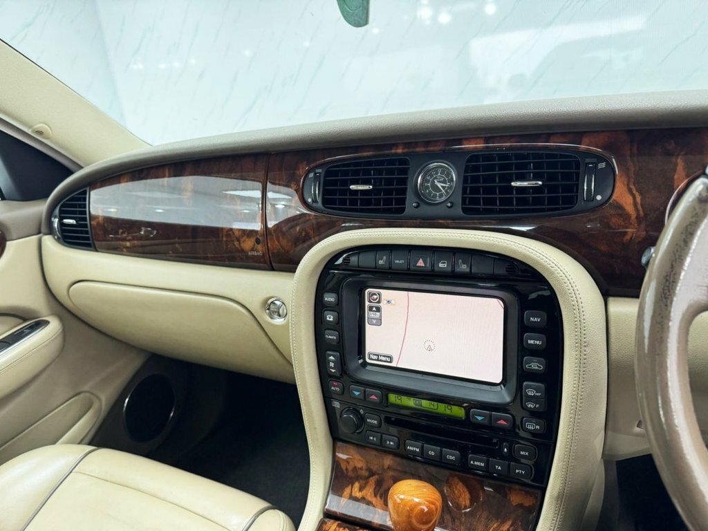 Jaguar XJ V8 Sport Blue #13