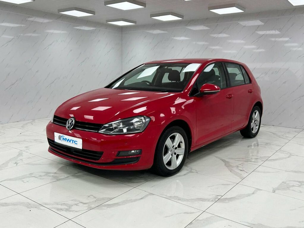 Volkswagen Golf 1.6L Match Red #5