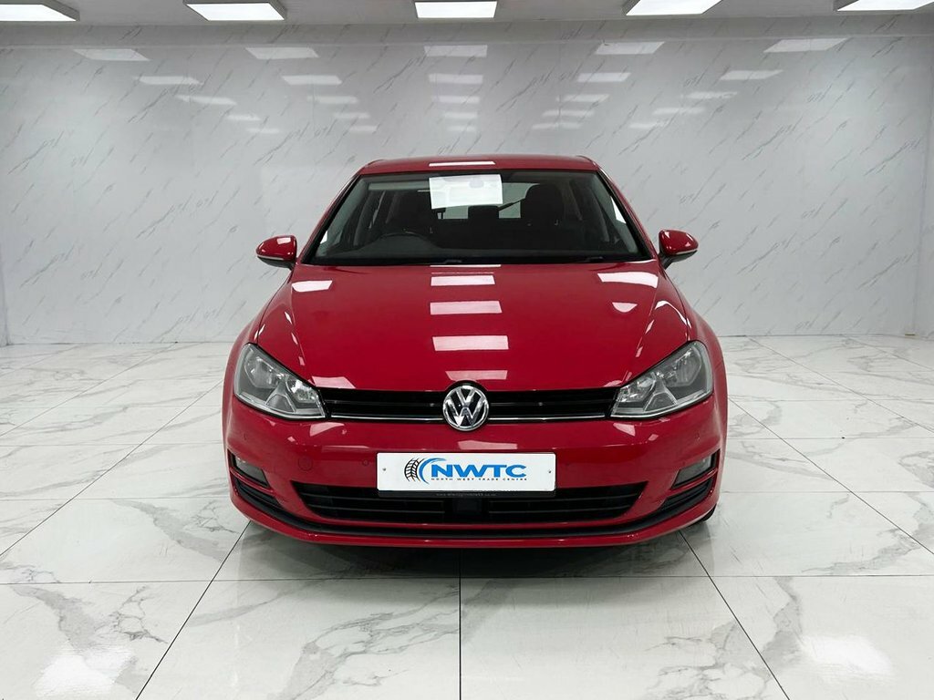 Volkswagen Golf 1.6L Match Red #3