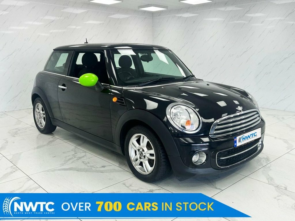 Mini Hatch 1.6L Cooper D Black