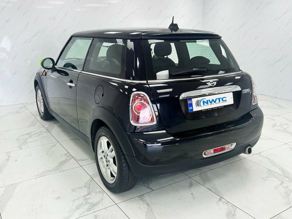 Mini Hatch 1.6L Cooper D Black #6