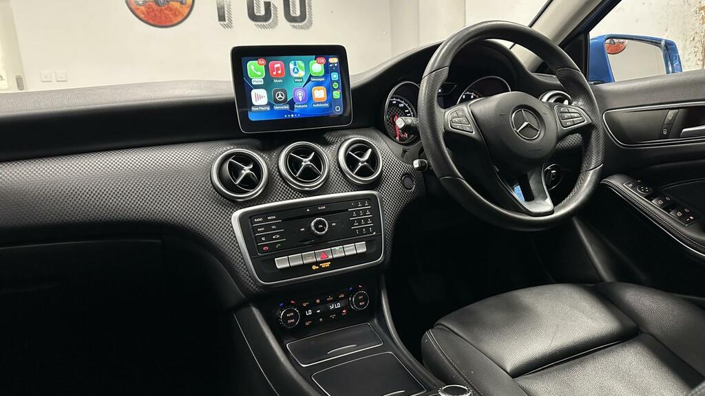 Mercedes-Benz A Class 1.6 A180 Sport Hatchback Blue #2
