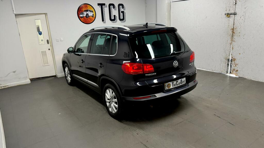 Volkswagen Tiguan 2.0 Tdi Bluemotion Tech Match Suv  Black #3