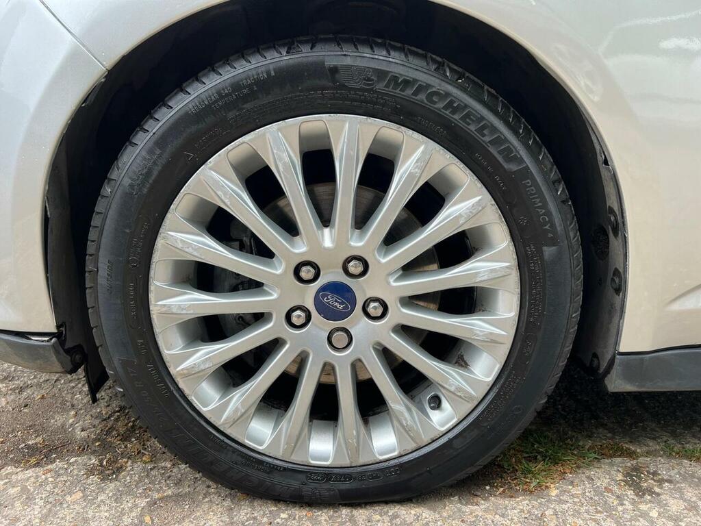 Ford C-Max Zetec Silver #30