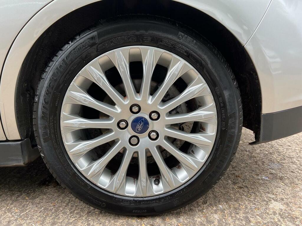 Ford C-Max Zetec Silver #33