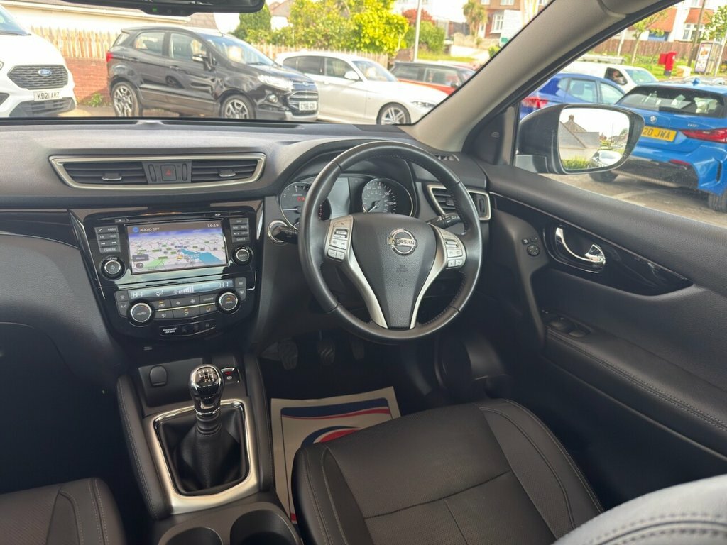 Nissan Qashqai 1.5L Tekna FD66CFG Black #4
