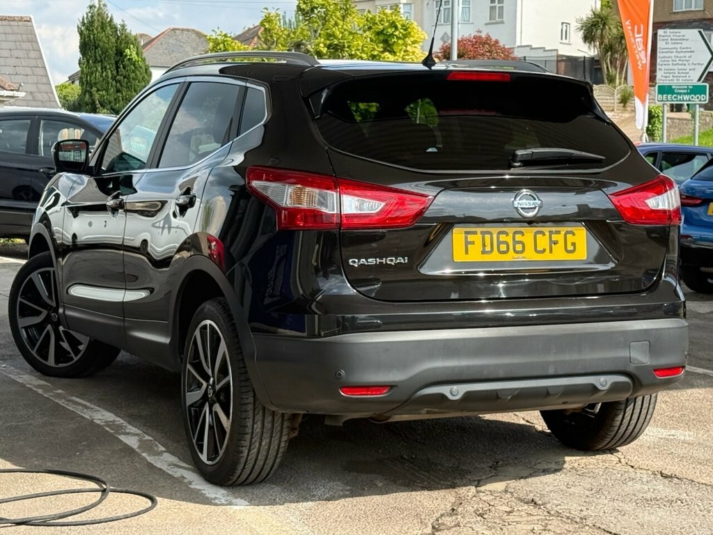 Nissan Qashqai 1.5L Tekna FD66CFG Black #2
