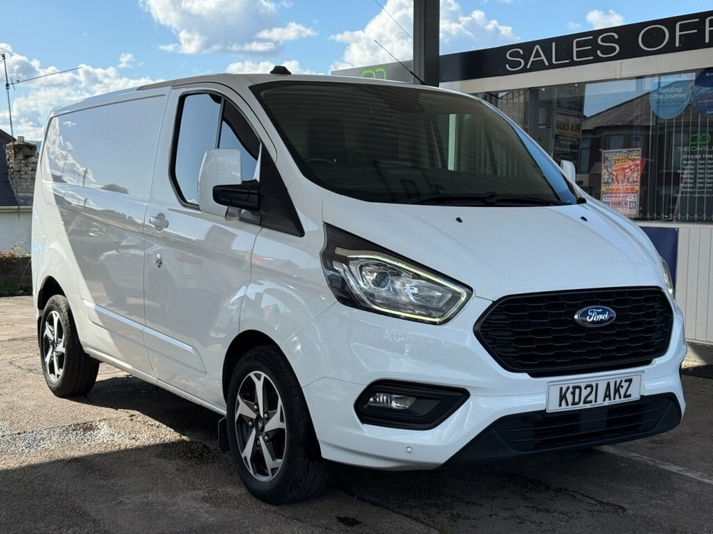 Ford Transit Custom 2L Limited White