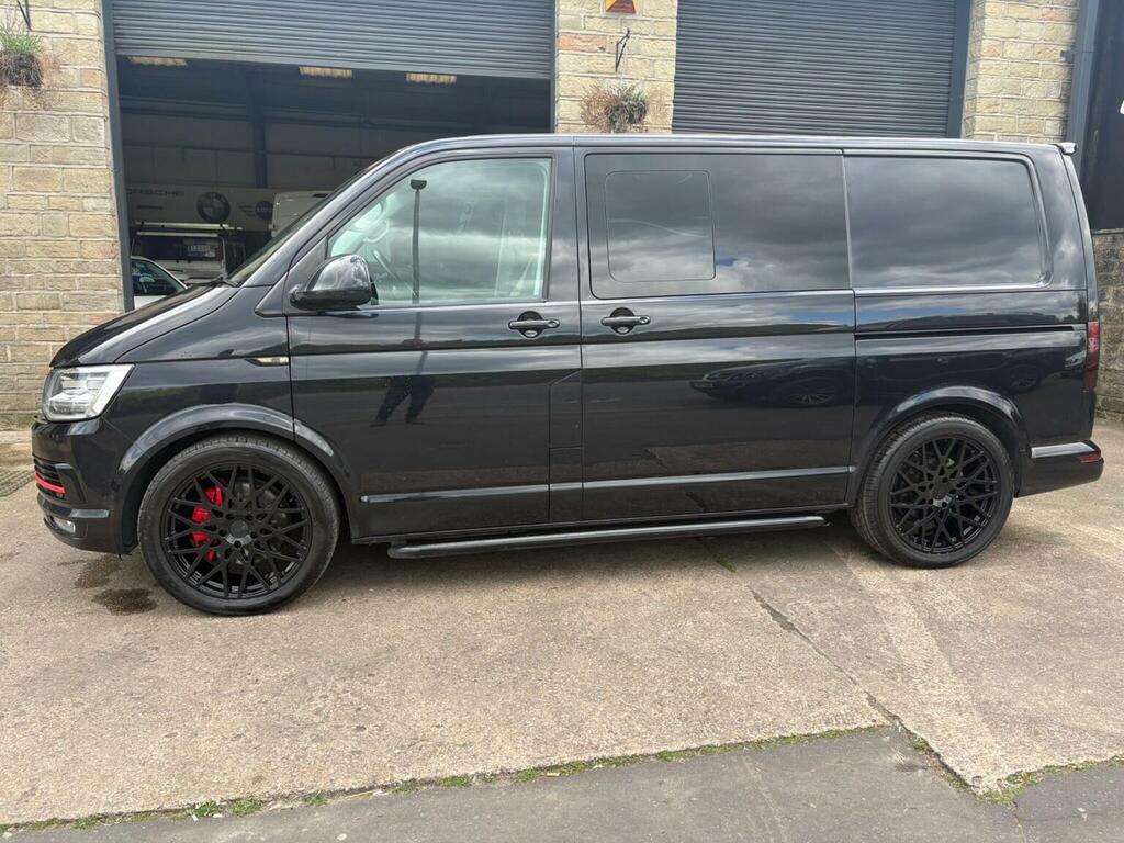 Volkswagen Transporter Combi Van 2.0 Bitdi T32 Bluemotion Tech Highline K YG67XNN Black #4