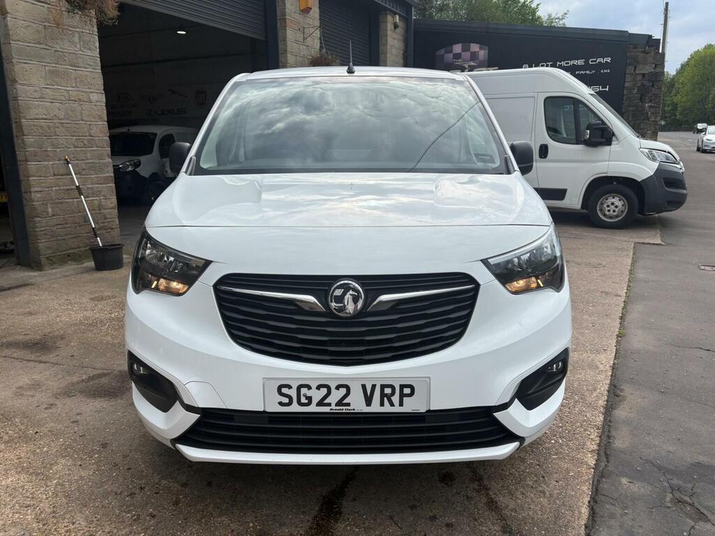 Vauxhall Combo Panel Van 1.5 Turbo D 2300 Sportive L1 H1 Euro 6 4 SG22VRP White #3