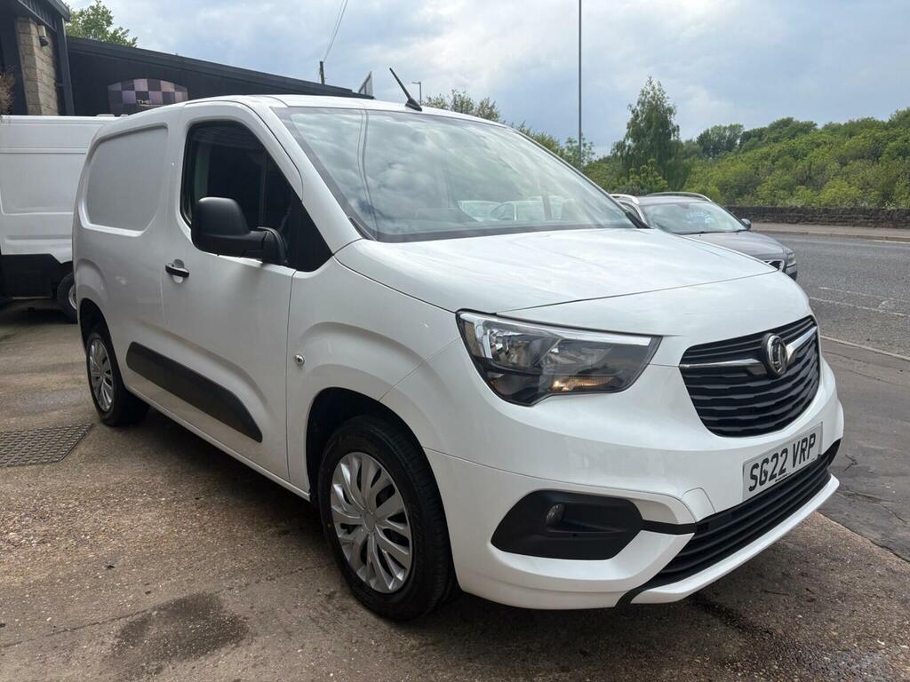 Vauxhall Combo Panel Van 1.5 Turbo D 2300 Sportive L1 H1 Euro 6 4 SG22VRP White #2