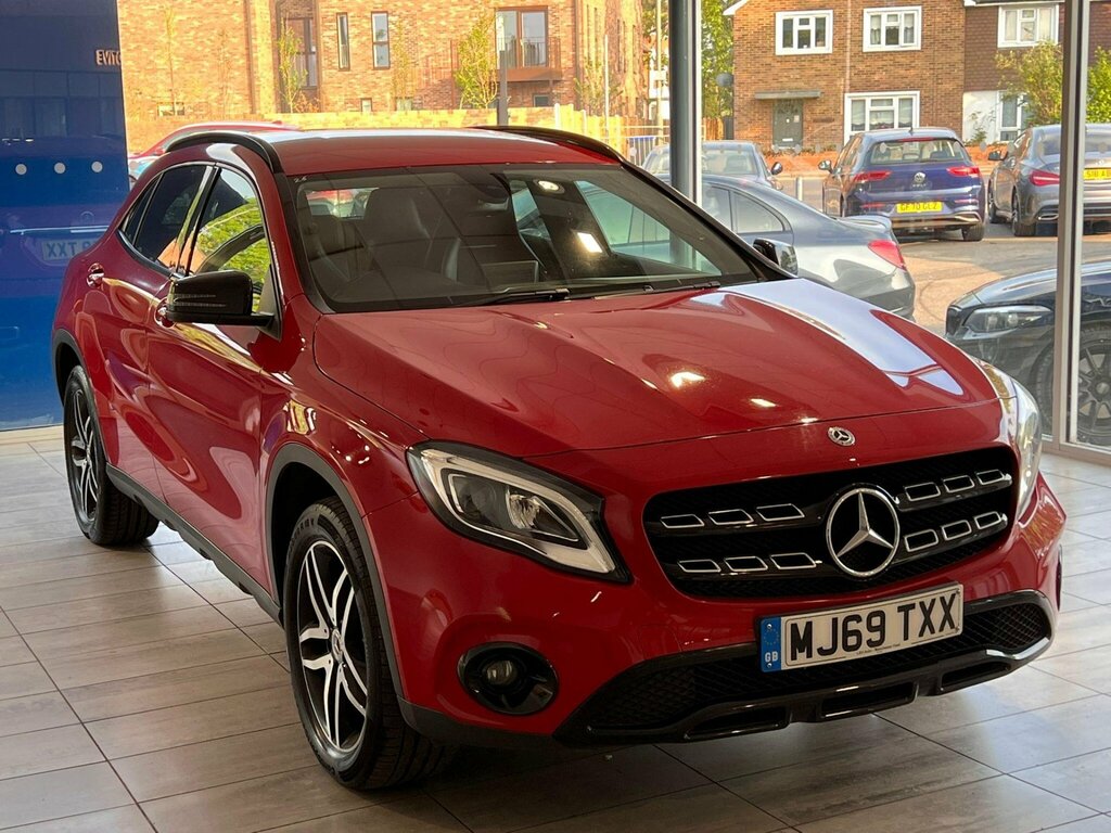 Mercedes-Benz GLA Class 1.6 Gla180 Urban Edition 7G-dct Euro 6 Ss MJ69TXX Red #5