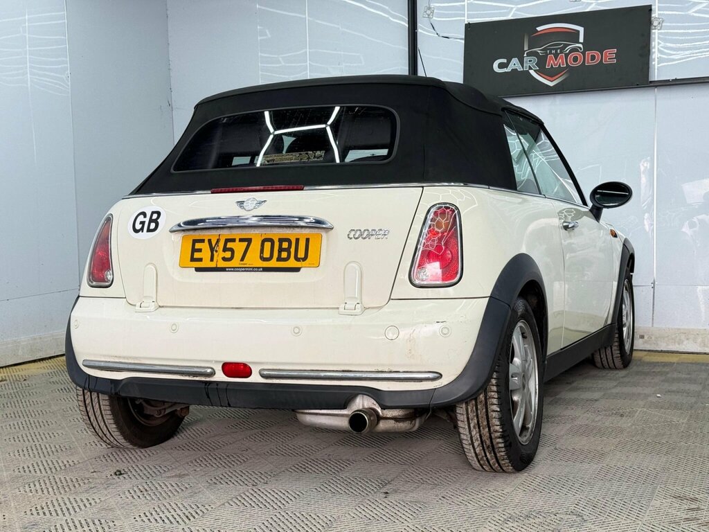Mini Convertible 1.6 Cooper Euro 3 EY57OBU White #4