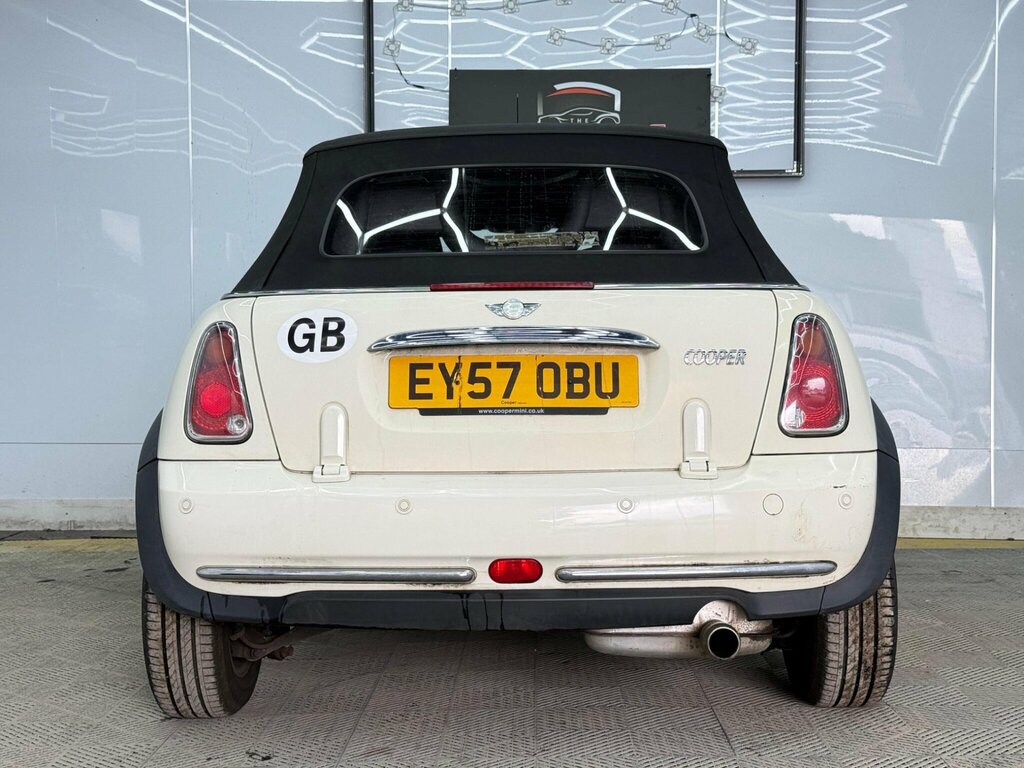 Mini Convertible 1.6 Cooper Euro 3 EY57OBU White #5