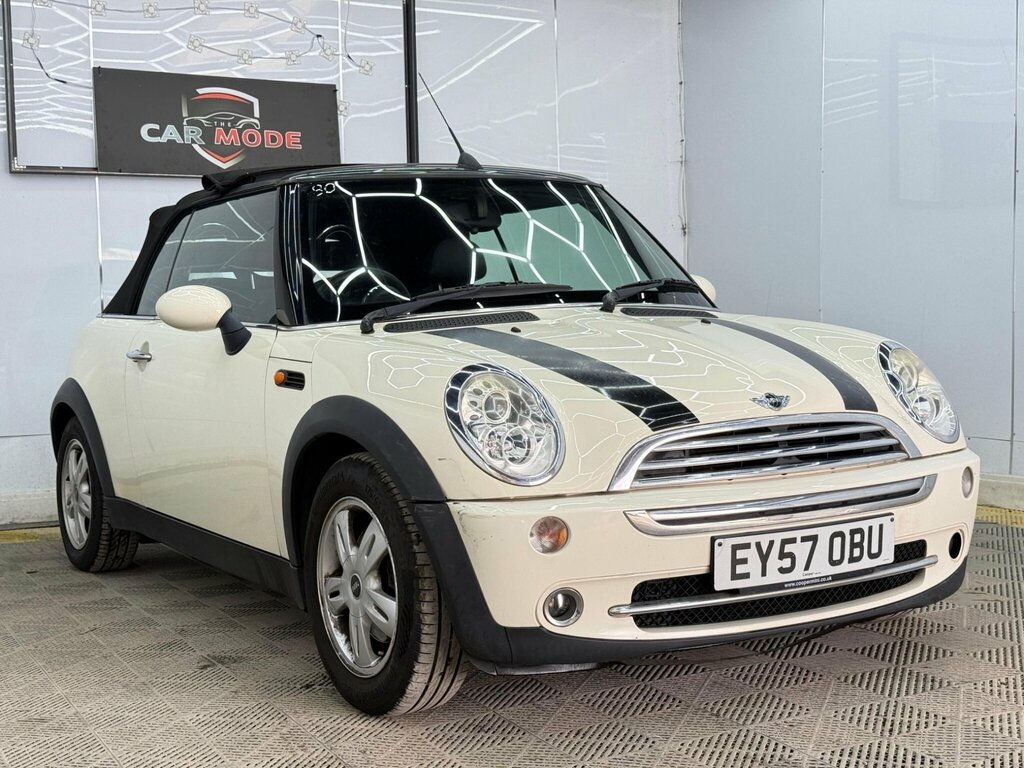 Mini Convertible 1.6 Cooper Euro 3 EY57OBU White #2