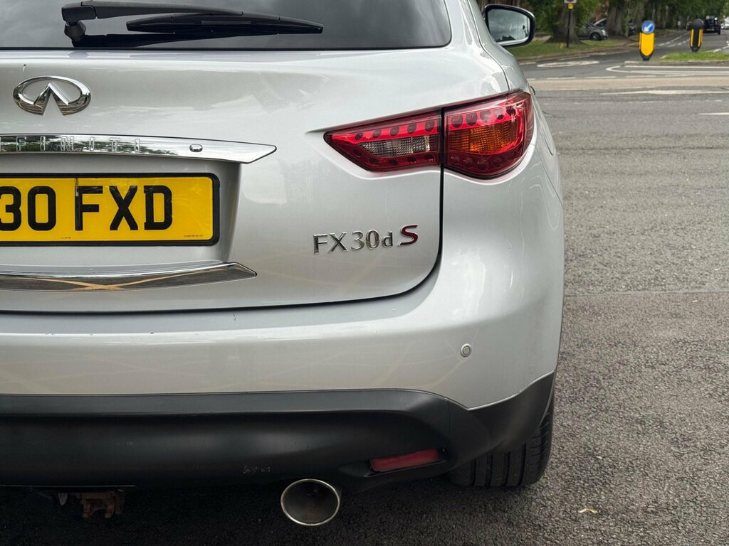 Infiniti FX Fx30d White #19