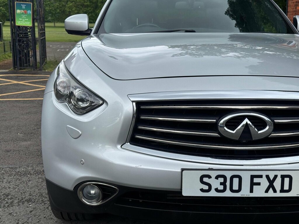 Infiniti FX Fx30d White #17