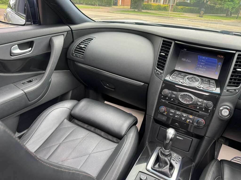 Infiniti FX Fx30d White #29