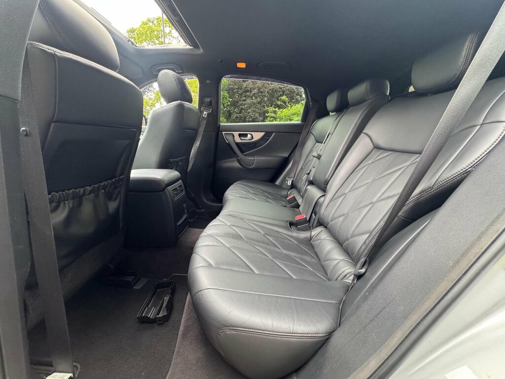 Infiniti FX Fx30d White #22