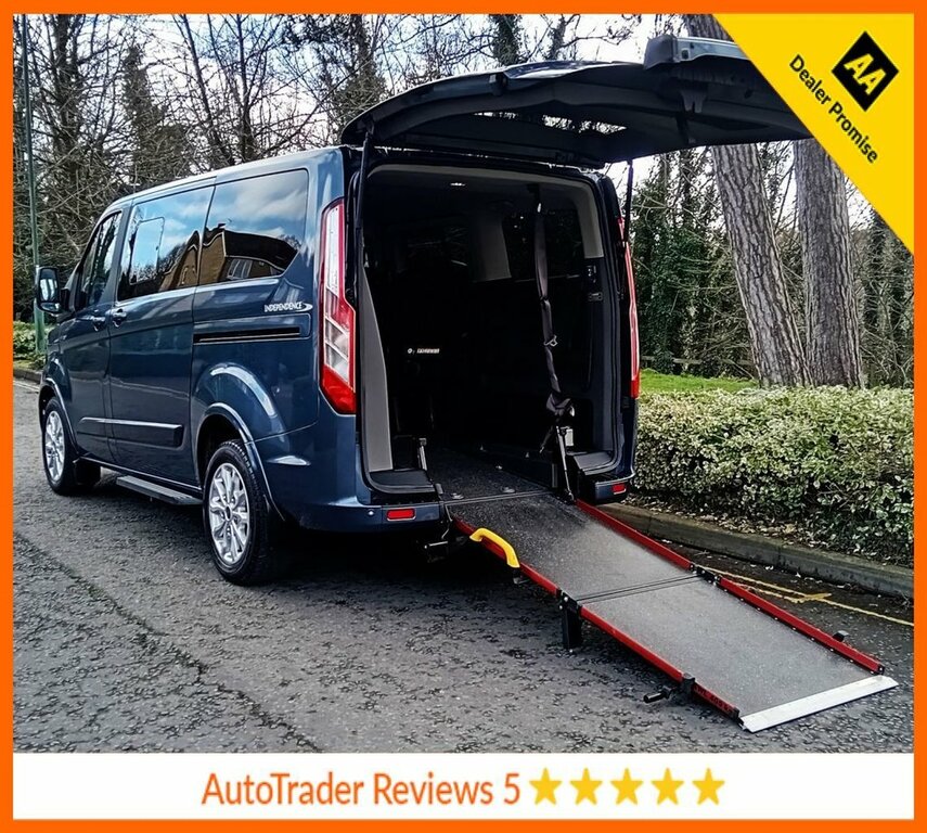 Ford Tourneo Custom 2L Titanium Blue