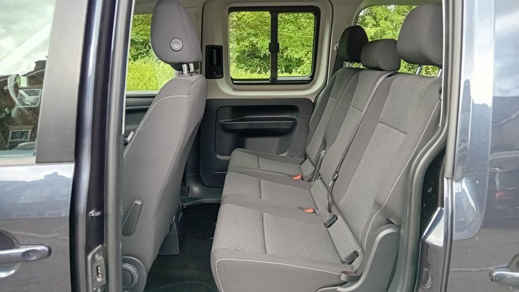 Volkswagen Caddy Maxi Life 2L Null GF69NHC Blue #4