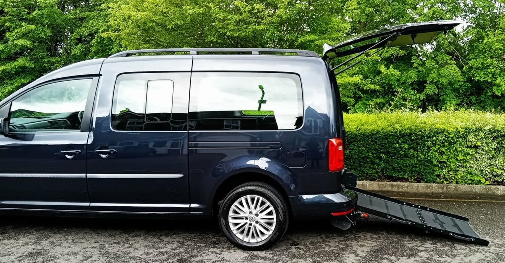 Volkswagen Caddy Maxi Life 2L Null GF69NHC Blue #3