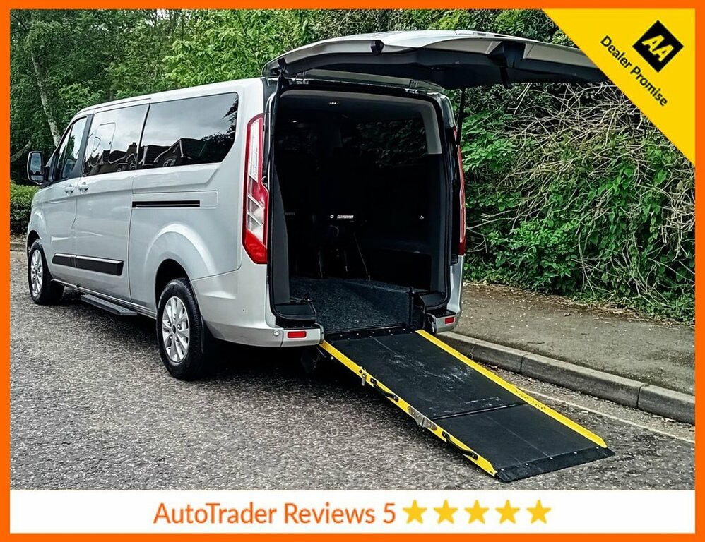 Ford Tourneo Custom 2L Zetec Silver