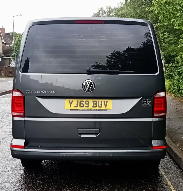 Volkswagen Transporter Shuttle 2L Se YJ69BUV Grey #5