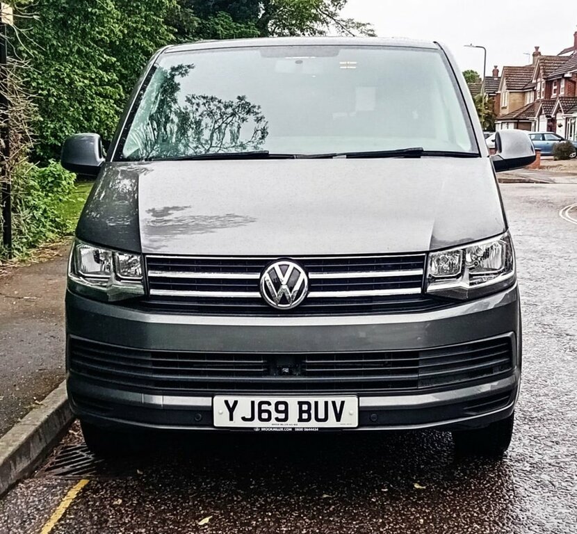 Volkswagen Transporter Shuttle 2L Se YJ69BUV Grey #4