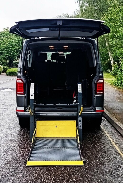 Volkswagen Transporter Shuttle 2L Se YJ69BUV Grey #2