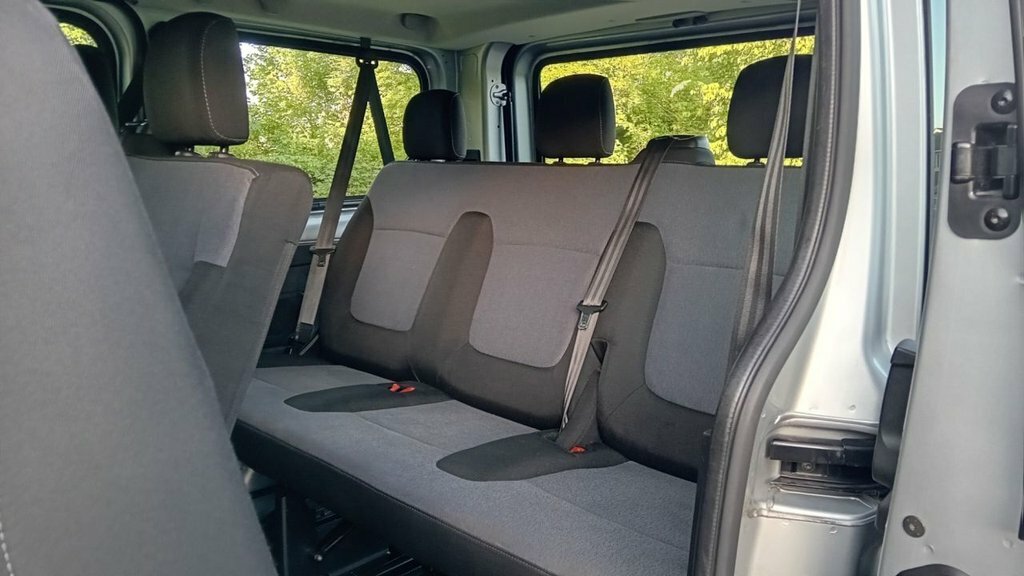 Vauxhall Vivaro 1.6L Null EU68EYK Silver #4
