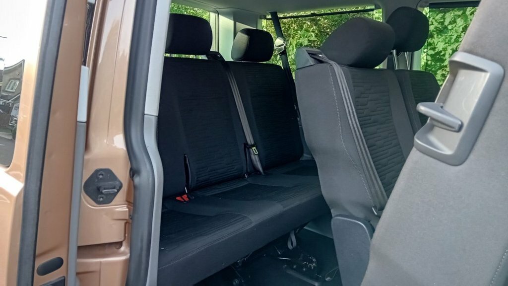 Volkswagen Transporter Shuttle 2L Se CF70KTT Brown #3