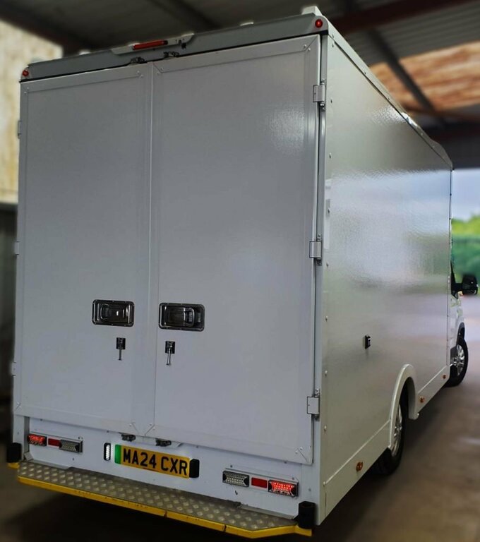 Maxus eDeliver 9 Mpv White #3