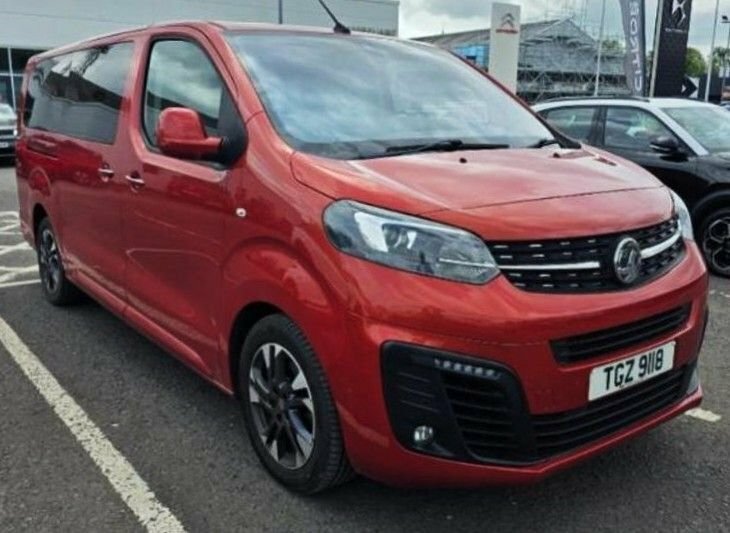 Vauxhall Vivaro 2L Elite L Red