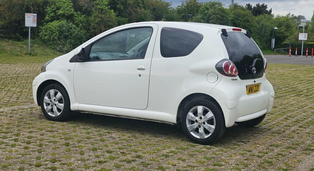 Toyota Aygo 1.0 Vvt-i Go Hatchback WN11ZZE White #5