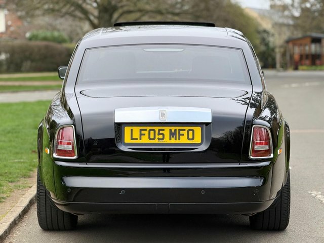 Rolls-Royce Phantom 2005 6.7 V12 Euro 3 LF05MFO Black #6
