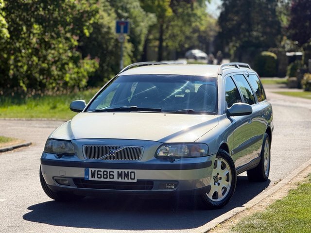 Volvo V70 2.4 170Bhp Red #3