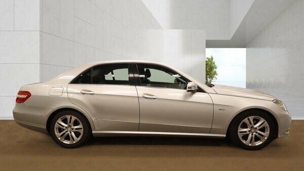 Mercedes-Benz E Class 2011 3.0 E350 Cdi V6 Blueefficiency Avantgarde G-t Silver #6