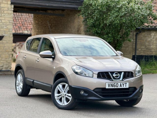Nissan Qashqai 2011 1.6 Acenta 2Wd Euro 5 Ss Beige