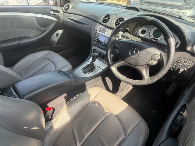 Mercedes-Benz CLK 2008 3.0 Clk280 Sport 7G-tronic Grey #4